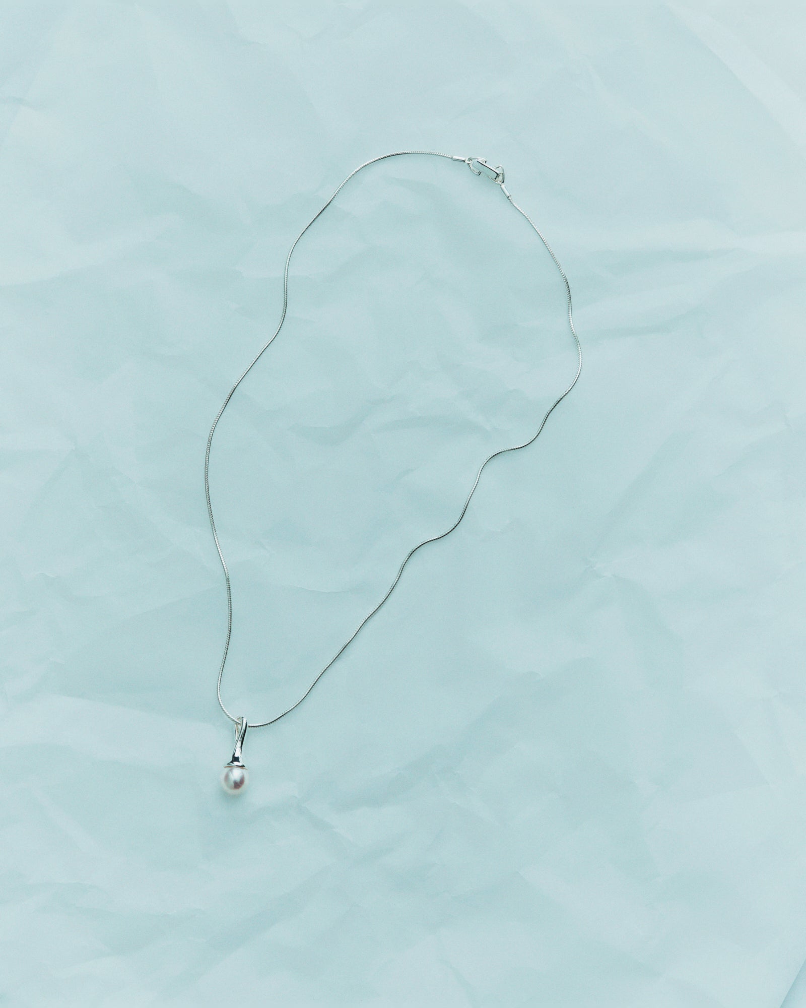 Lumora Pendant Necklace