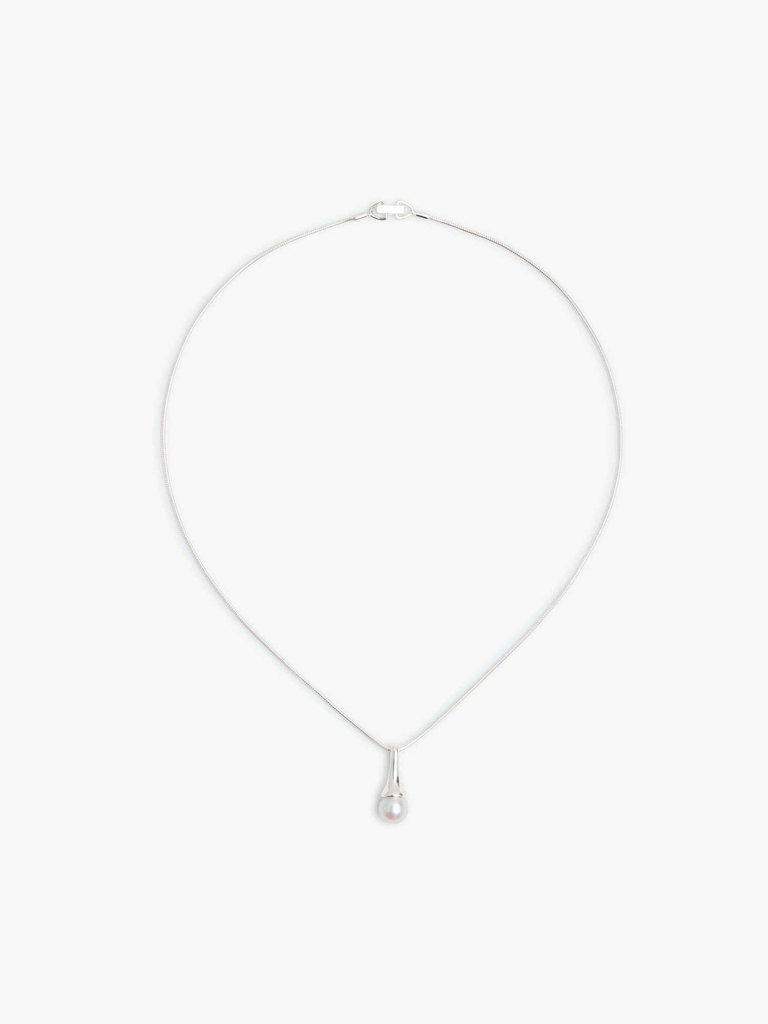 Lumora Pendant Necklace