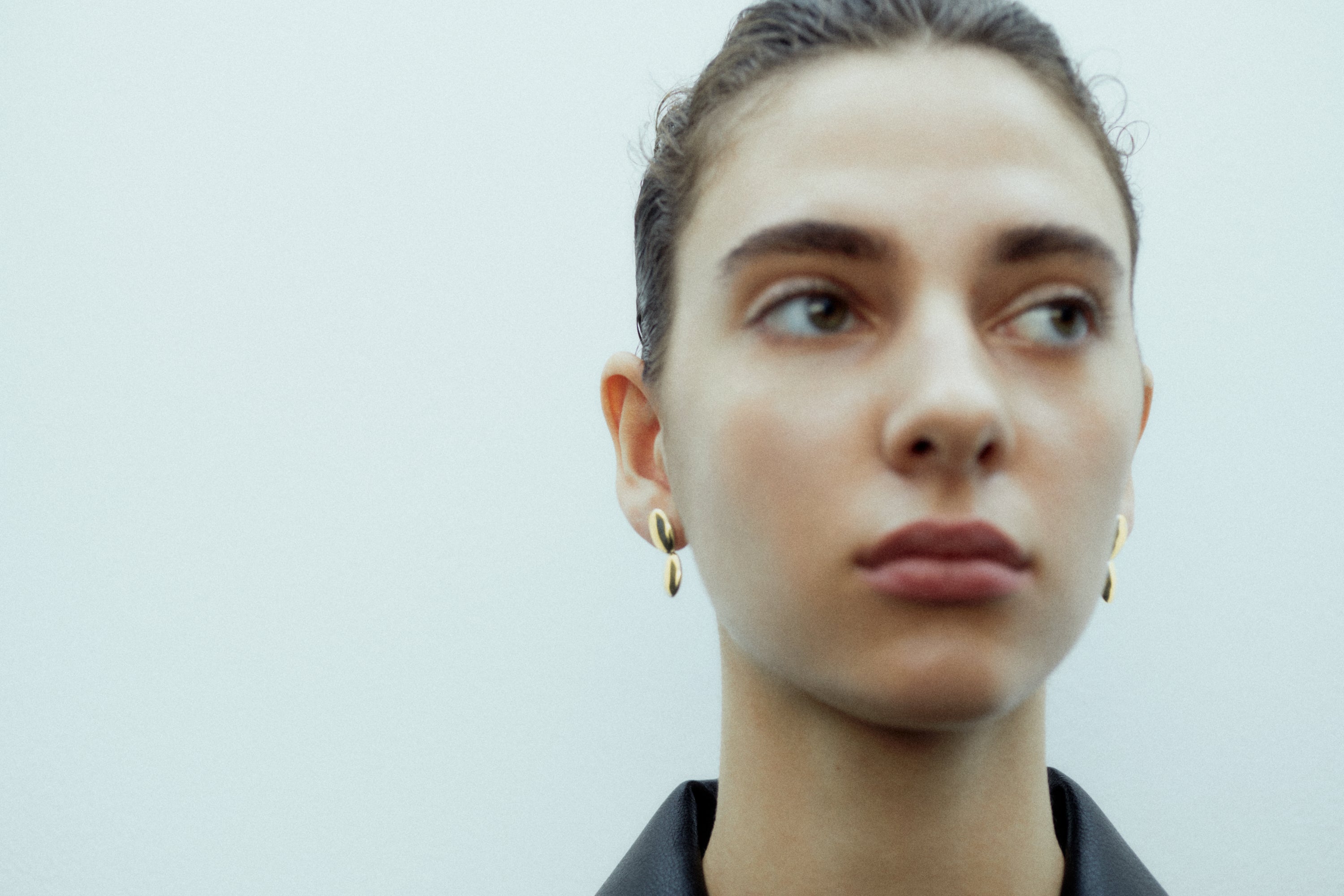 Emberly Oval Earrings