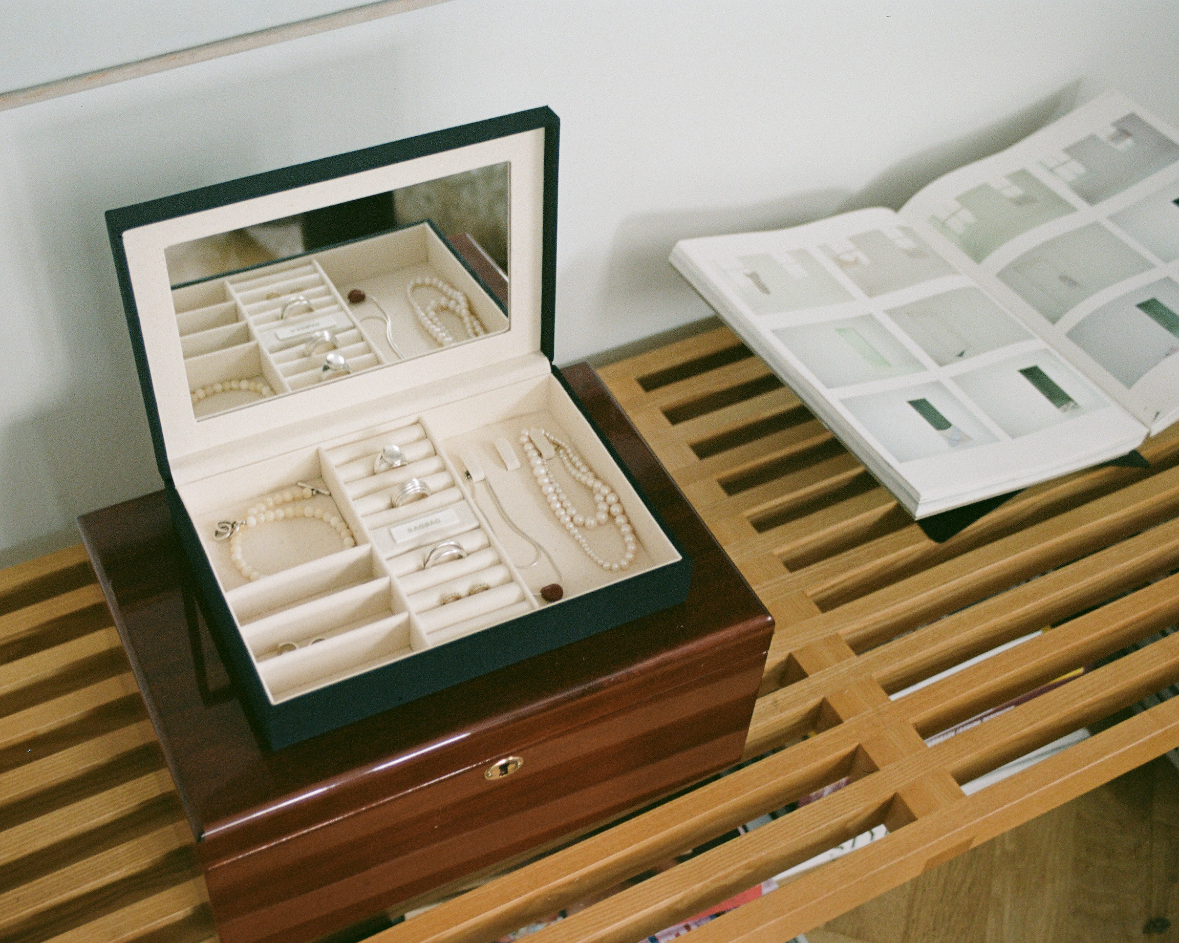Jewelry Case Moiré