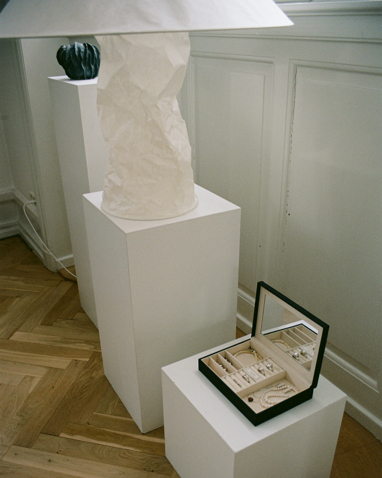 Jewelry Case Moiré